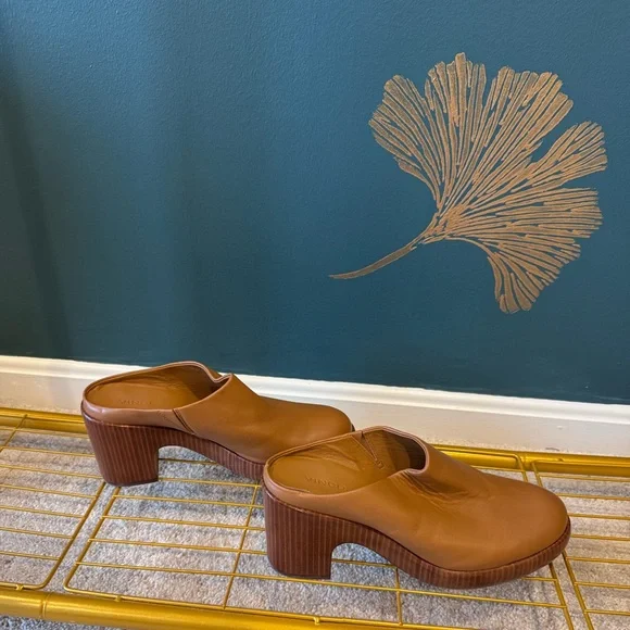 Vince Clogs - Picture 4 of 5